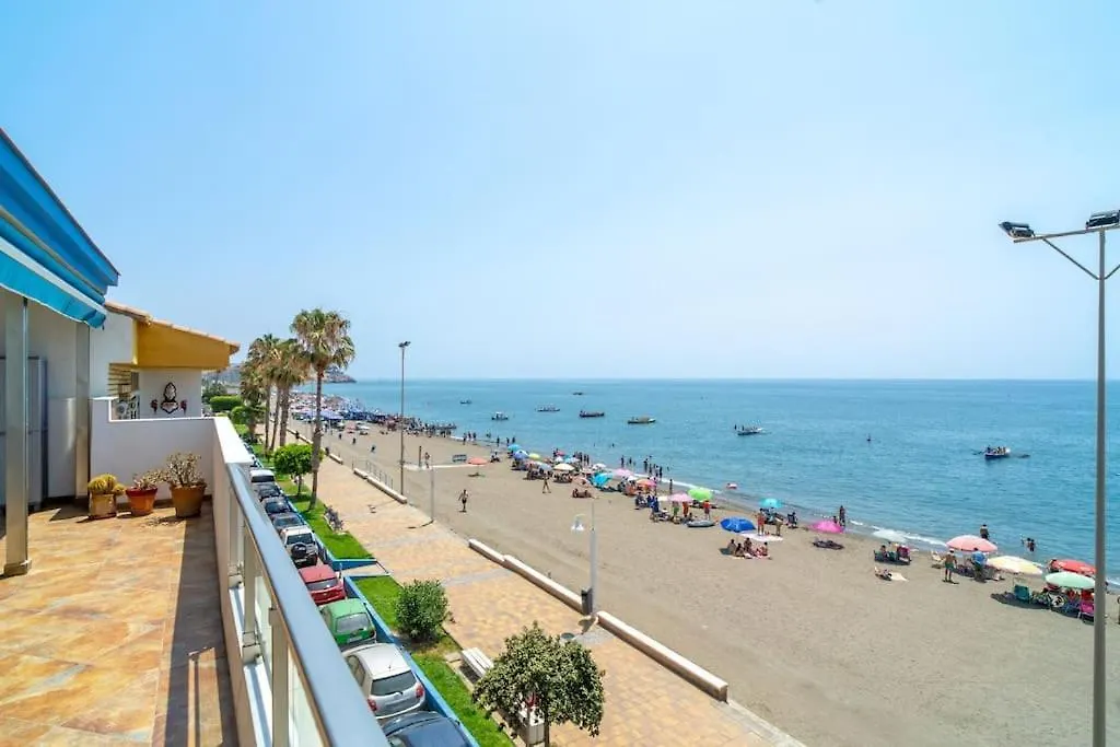 Atico En Primera Linea De Playa Con Vistas Al Mar location